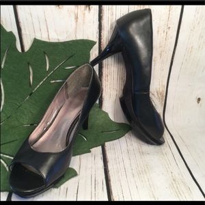Nine & Co. size 10 Open Toe Heels